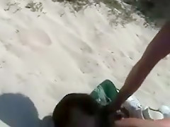 Jeune garce allemande enculée durement à la plage