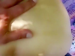 Un couple fait un  trio improvisé avec un inconnu dans la nature