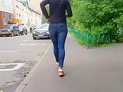 Hot girl's ass in jeans