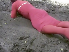 mud dress 33