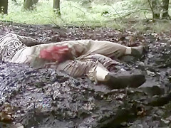 mud dress 31
