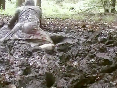 mud dress 31