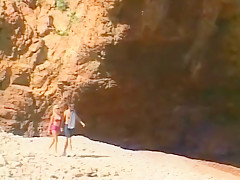 Enculée à la plage