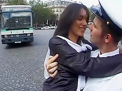 Beurette prise dans le maïs