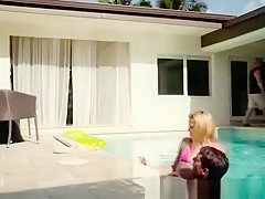Blonde Teen Bimbo In Bikini Sucking Dick Point Of View