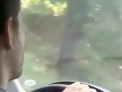 deux bimbos se font éclater le fion tout en poésie lol