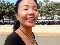 Casual Asian Teen Sucks A Dong Like A Professional Slut