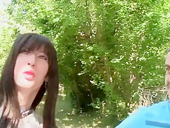 Ambre de Bordeaux, une libertine avec une chatte très particulière! (vidéo exclusive)