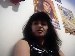 Je suis mure et dominatrice