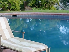Asian Teen Yhivi Screwed By Throbbing Black Cock Outdoors