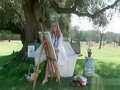 Amazing Lady Getting