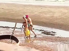 Chick Gets Hooked Up By A Smart Boy And Invited For A Fuck