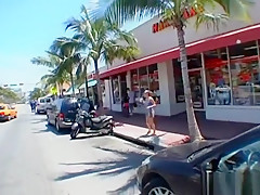 Hot Looking Hottie Has Nothing Against Fuck In A Car