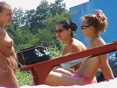 Teen topless babes wanna have fun at the beach