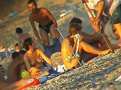 Nude beach voyeur images with sexy babes