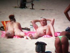 Nude beach voyeur shoots  hotties with a hidden cam