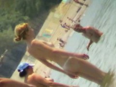 Amateur sexy beach nudist on video