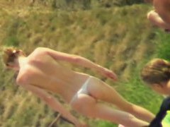 Amateur sexy beach nudist on video