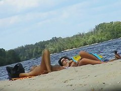 Nice beach video of some pretty babes filmed by me