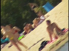 Sexy amateur hidden beach cam video