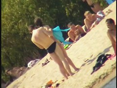 Sexy amateur hidden beach cam video