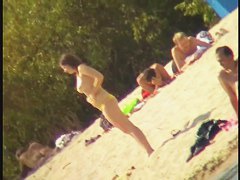 Sexy amateur hidden beach cam video