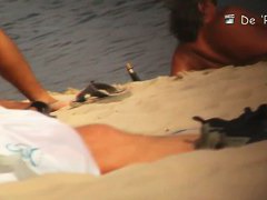 Nude beach voyeur spy cam captures naked girls