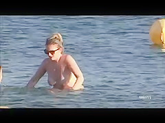 TWO TOPLESS LESBIANS AT A GREEK BEACH !!!