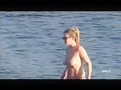 TWO TOPLESS LESBIANS AT A GREEK BEACH !!!
