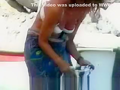 Se te ve la concha, mi amor!!