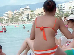 Juicy view between her thighs