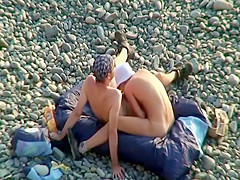 He licks her as a thank you for a blowjob