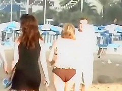 Wild fuck in the water caught by a voyeur