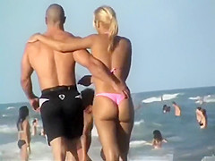 Spying a hot girl with her buff boyfriend