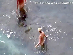 Voyeur stumbled on a beach blowjob