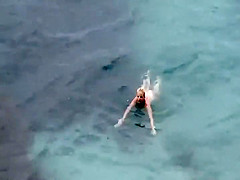 Voyeur stumbled on a beach blowjob