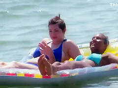 Pussy opens while she sunbathes