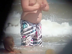 Fat boy got and pretty nude girl