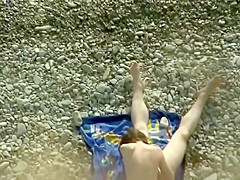 Like watching three same heads