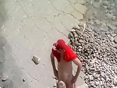 Older guy gets a blowjob and fucks her