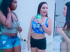 Amateur Petite Teen Fucked By A Random Guys Huge Dick