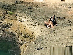 Making My Pussy Squirt At A Public Beach