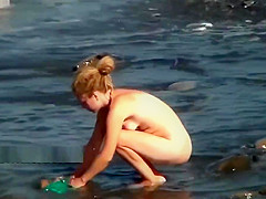 Beach Voyeur