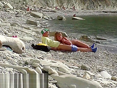 Тrevel - bloger vstretil nudistku. Пublichni minet na plyazhe v Бolgarii. RoleplaysCouples