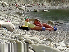 Тrevel - bloger vstretil nudistku. Пublichni minet na plyazhe v Бolgarii. RoleplaysCouples