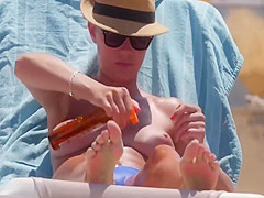 NICE BOOBS ON THE BEACH (Part 2)
