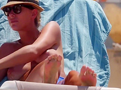 NICE BOOBS ON THE BEACH (Part 2)