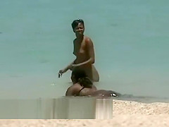 Lovebirds rejoice on a sunny spy beach hidden cam video