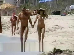 Lovebirds rejoice on a sunny spy beach hidden cam video