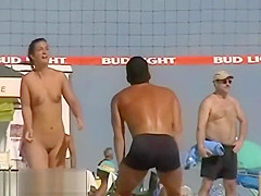 Spy nude cams on the beach get a lot of naked chicks